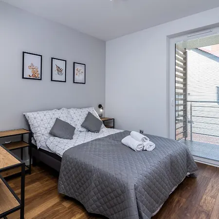 Prestigious With Garden, Garage, And Elegant Kraków
