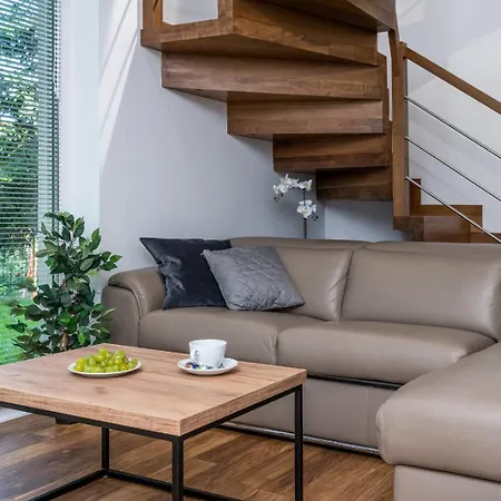 Prestigious With Garden, Garage, And Elegant Kraków