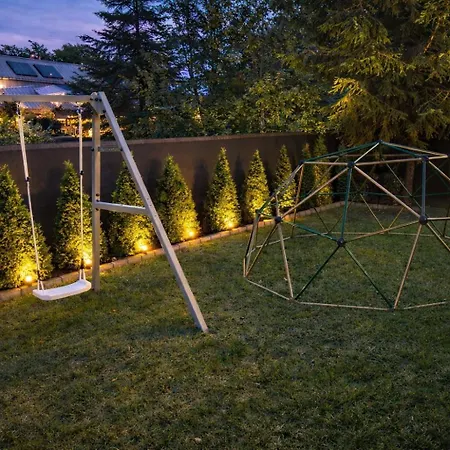 Prestigious With Garden, Garage, And Elegant Cracovia