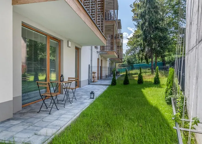 וילה Prestigious With Garden, Garage, And Elegant קרקוב