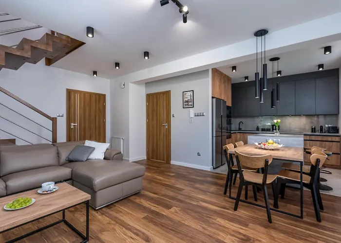 וילה Prestigious With Garden, Garage, And Elegant קרקוב